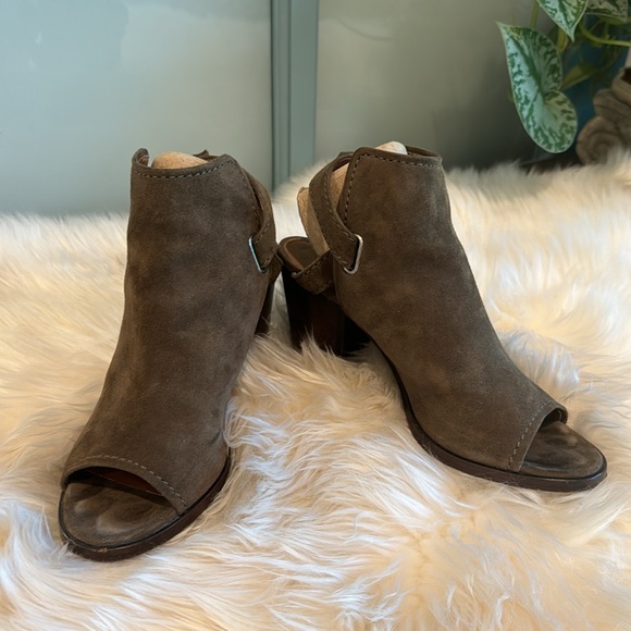 Frye Dani Shield Sling Peeptoe Bootie Size 8 M - Picture 3 of 8